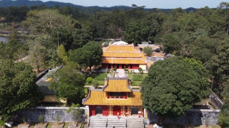 Điện Minh Thành trong Lăng Gia Long