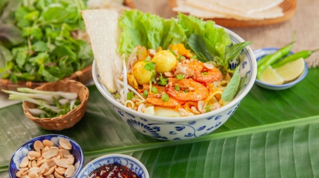 Mì Quảng Đà Nẵng – Hồn quê xứ Quảng trong từng sợi mì vàng óng