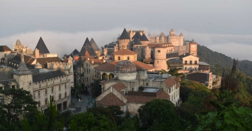 Tour Đà Nẵng: Khu du lịch Bà Nà Hills: Chốn bồng lai tiên cảnh giữa lòng thành phố biển
