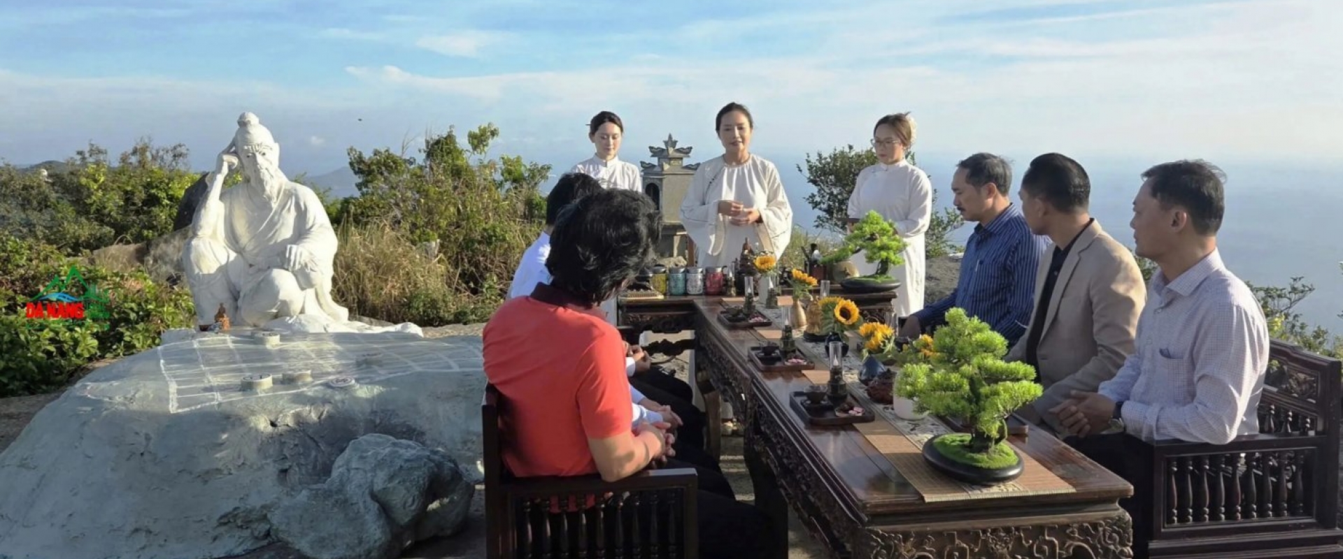 Trên đỉnh Bàn Cờ