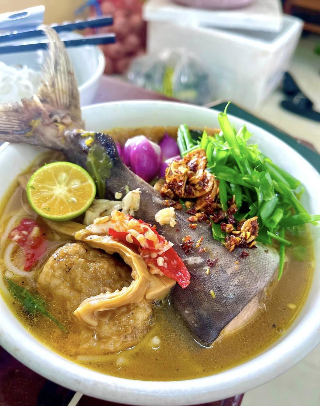 Khám phá bún chả cá Đà Nẵng – đặc sản miền Trung nổi tiếng. Gợi ý quán ngon Bà Phiến, Bà Hờn và hướng dẫn cách nấu bún chả cá chuẩn vị tại nhà