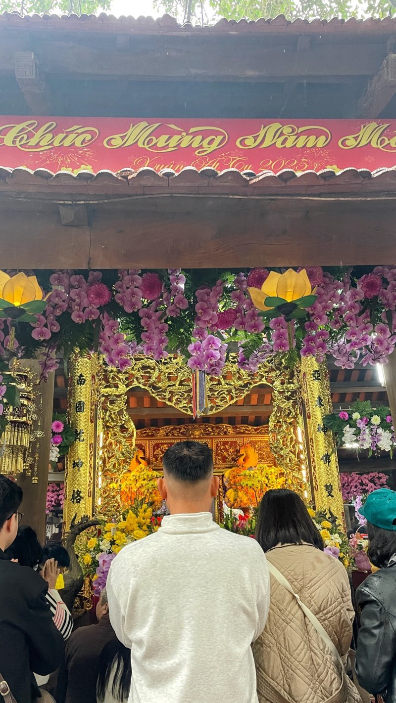 Đền Mẫu Hưng Yên