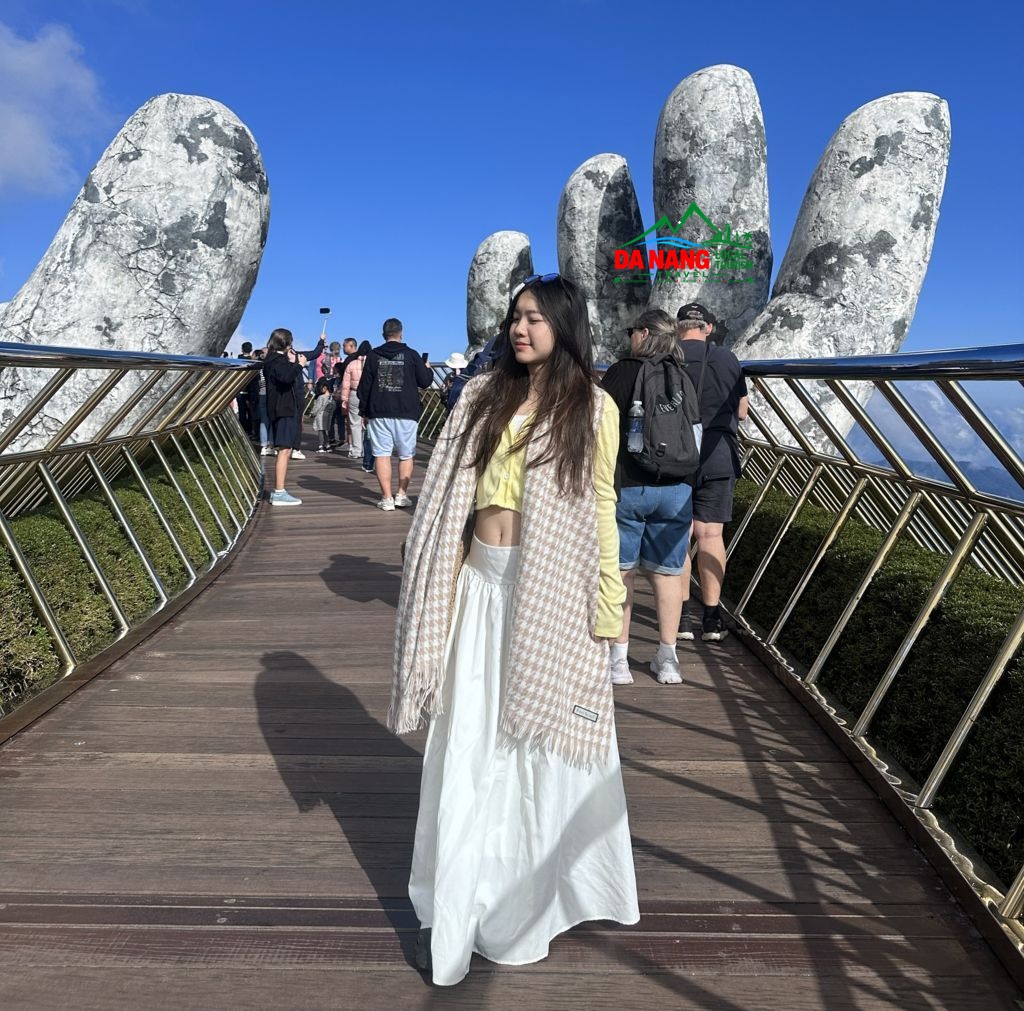 Cầu Vàng tại Sun World Bà Nà Hills, Đà Nẵng