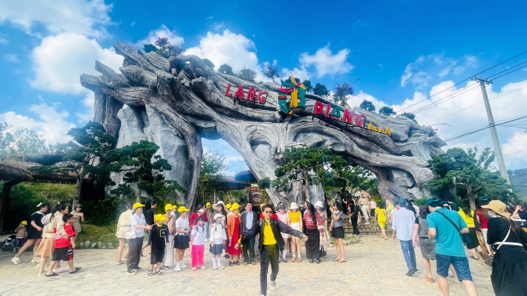 Langbiang Land