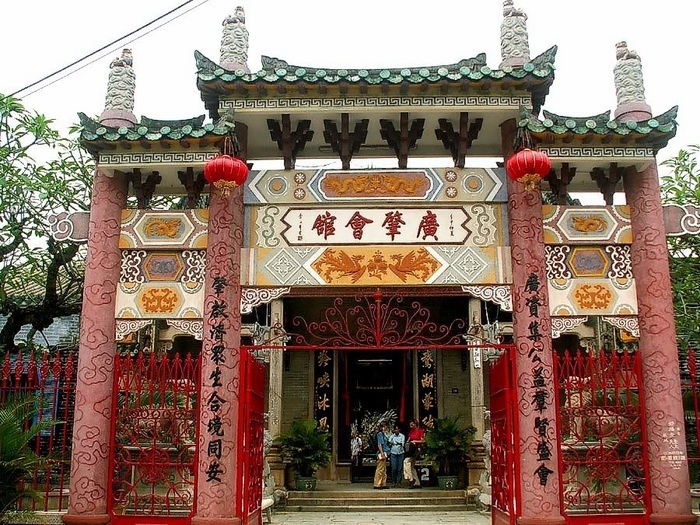 Chùa Ông Bổn Hội quán triều châu