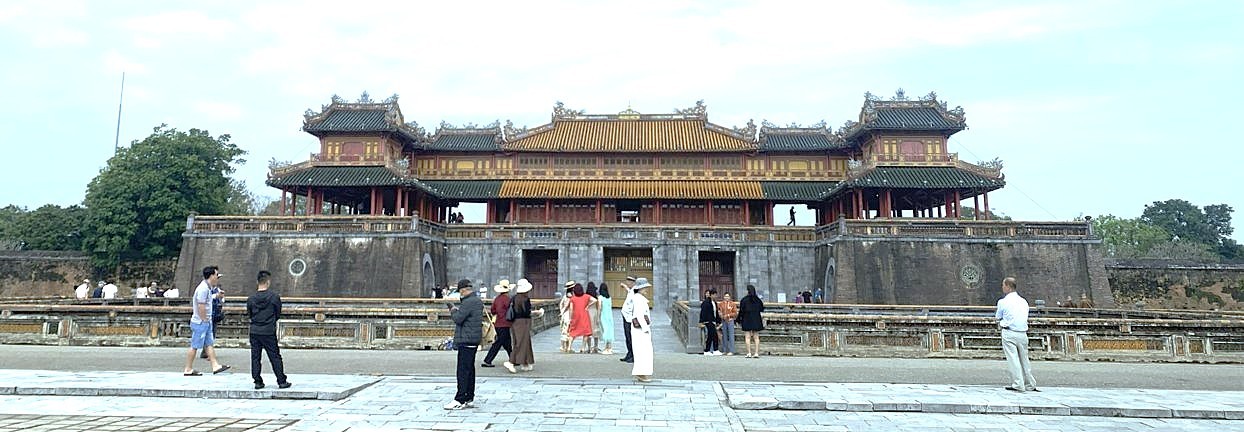 Ngọ Môn Hoàng Thành Huế - Cổng chính phía Nam