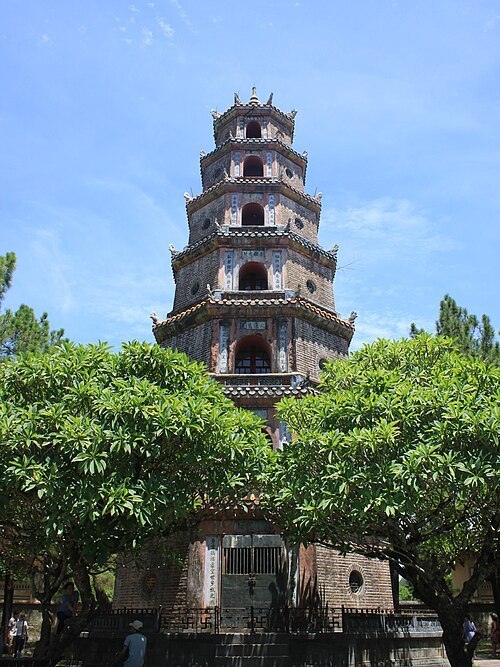 Tháp Phước DUyên