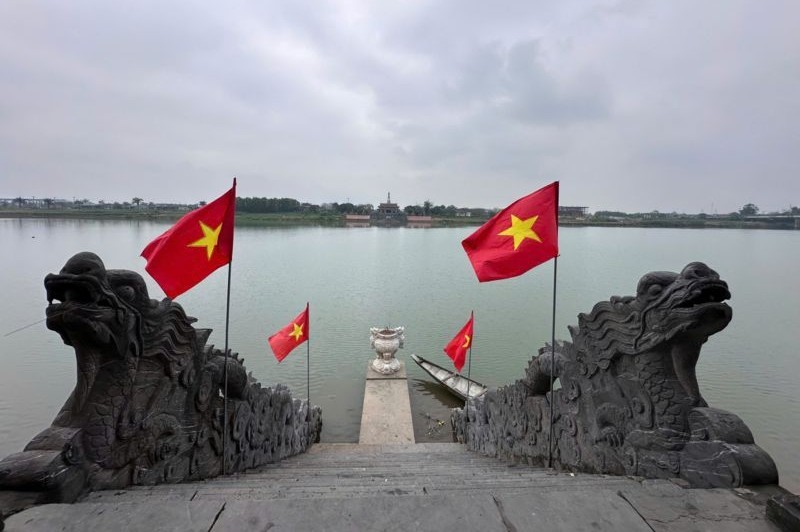 Bến sông Thạch Hãn