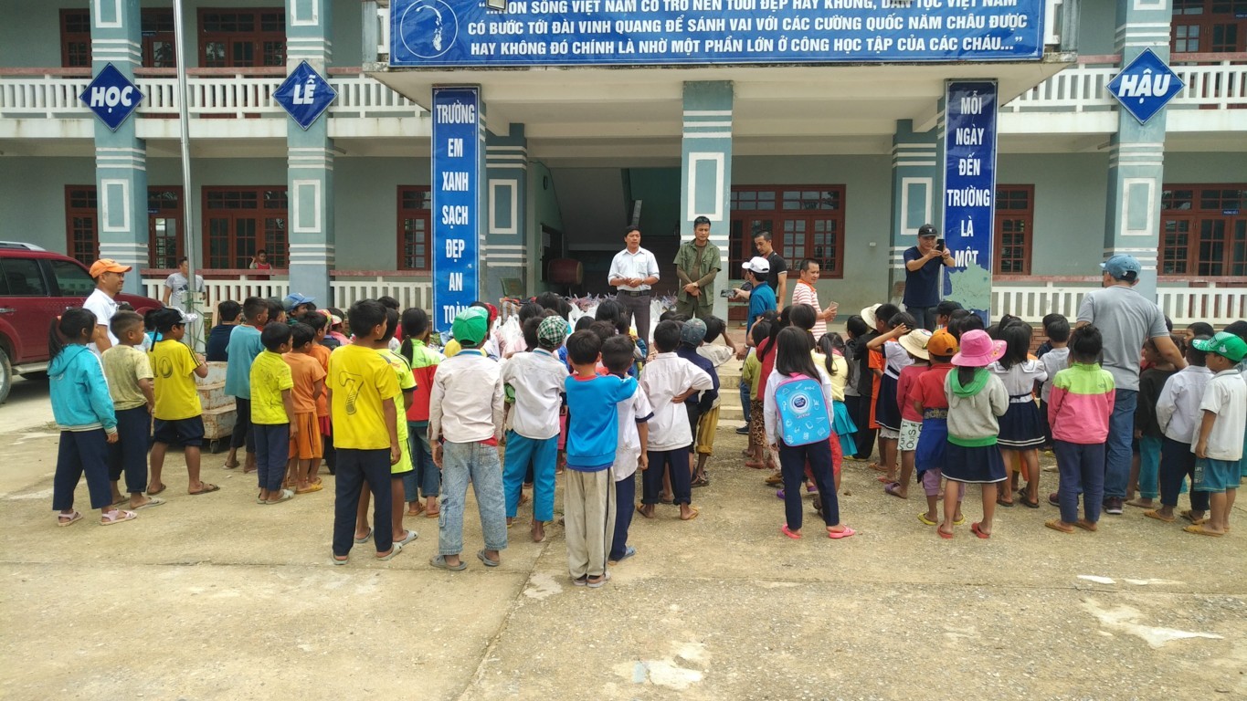 du lịch thiện  nguyện Trà Cang