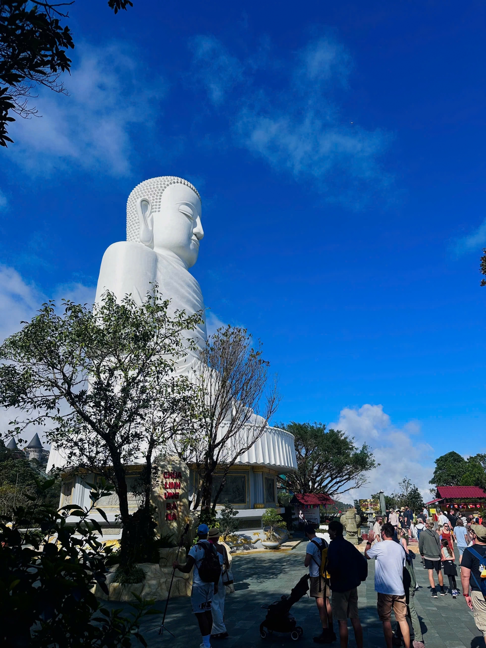 Chùa Linh Ứng Bà Nà