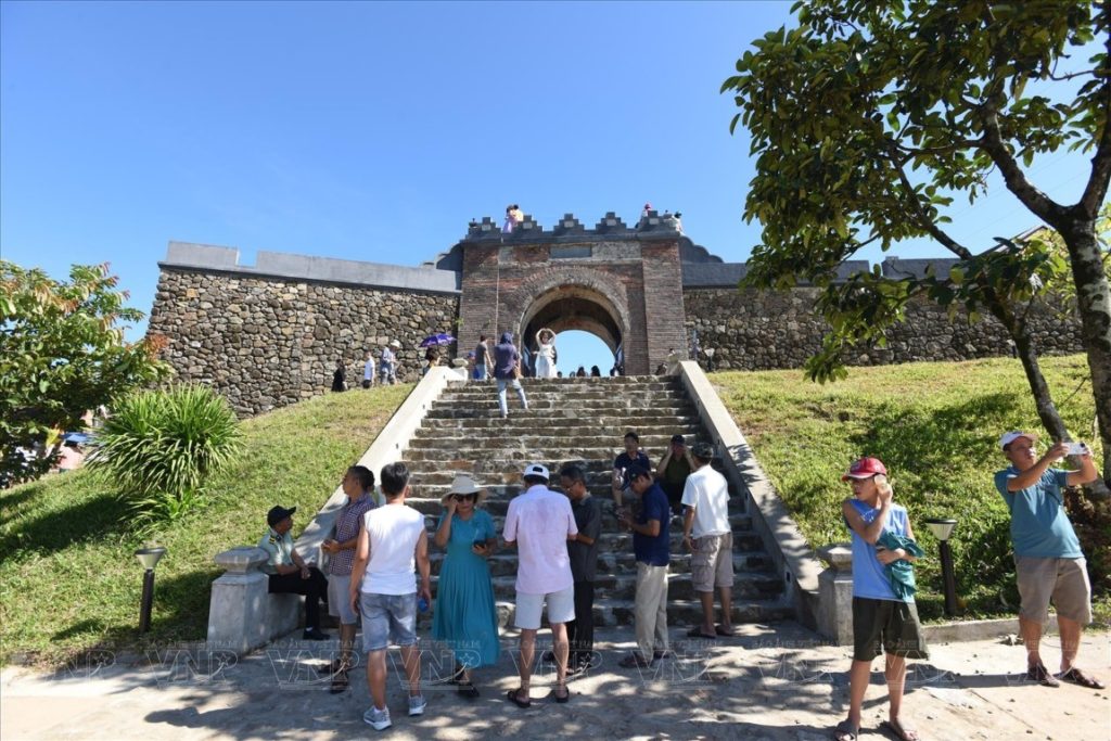 cổng thành Hải Vân Quan