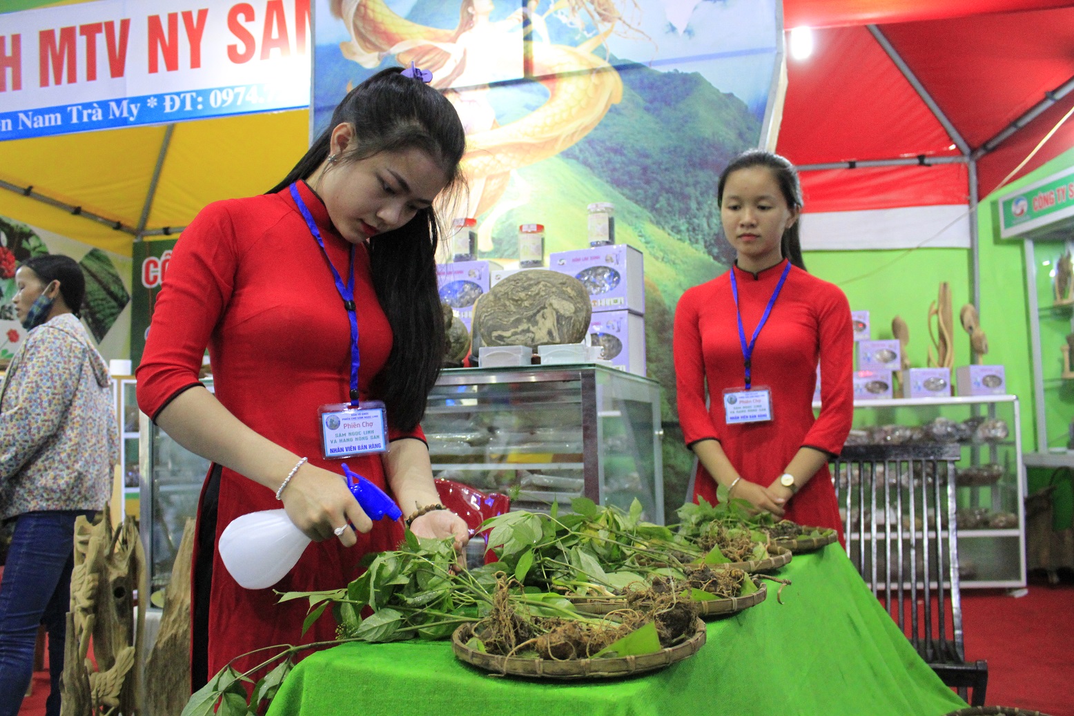 Tour tham quan Chợ Sâm Ngọc Linh Nam Trà My khởi hành từ Đà Nẵng