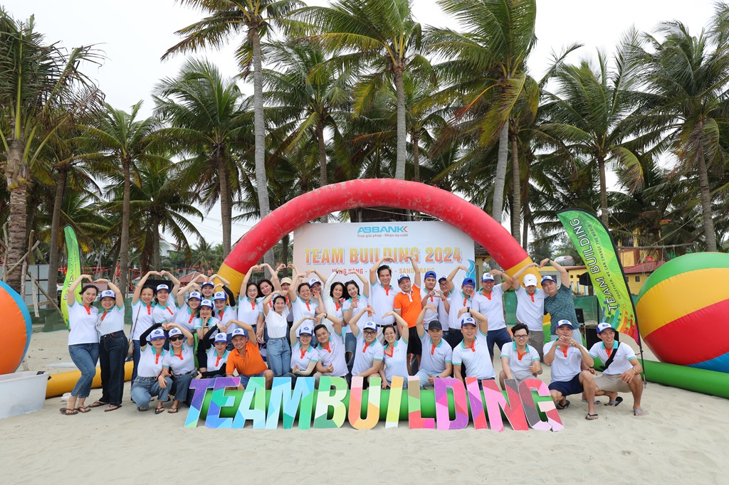 Tour team building kết hợp gala dinner Đà Nẵng