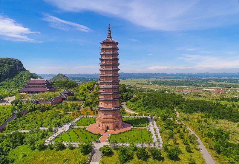 Bảo Tháp Chùa Bái Đính tại Ninh Bình