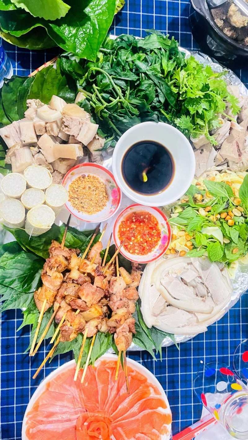 Tour Trà Linh – Khám phá Vườn Sâm Ngọc Linh cùng Du lịch Bản Địa Đà Nẵng. Trekking rừng nguyên sinh, tham quan vườn sâm gốc Xơ Đăng & trải nghiệm văn hóa cùng Du lịch Bản Địa Đà Nẵng