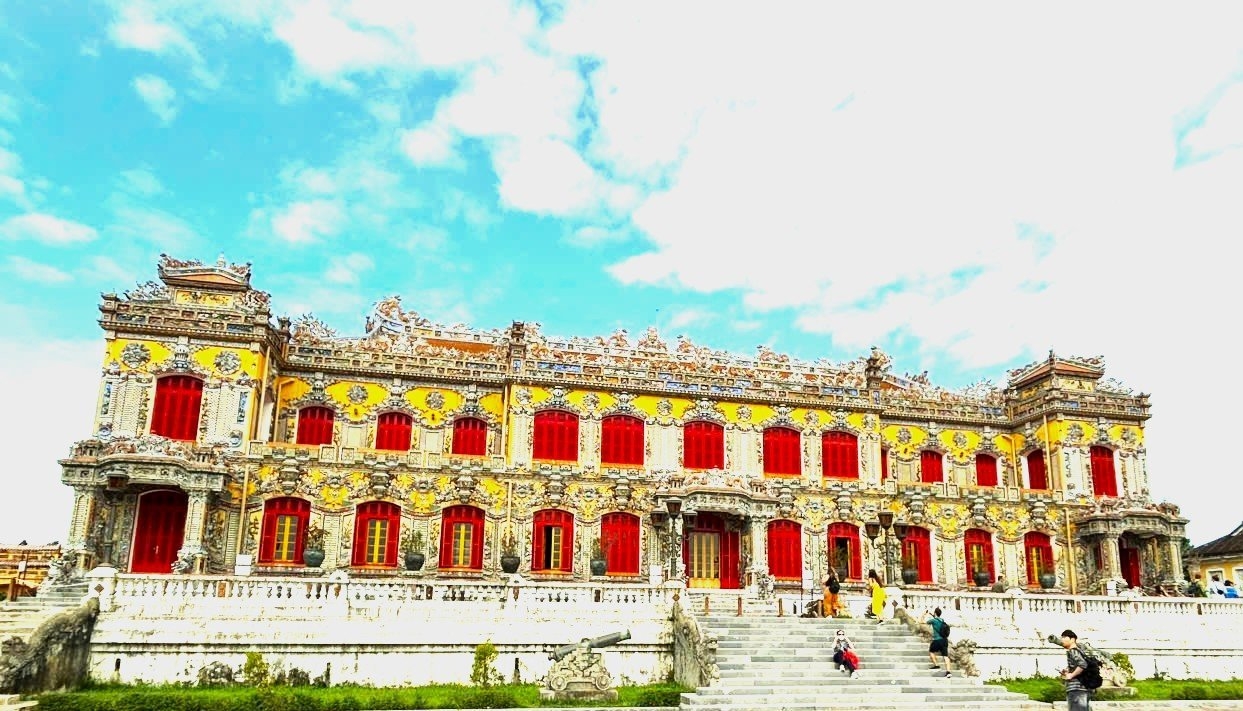 Tour Đà Nẵng – Huế: Hoàng thành Huế – Dấu xưa còn vương mái ngói, câu chuyện thì thầm trong từng viên gạch