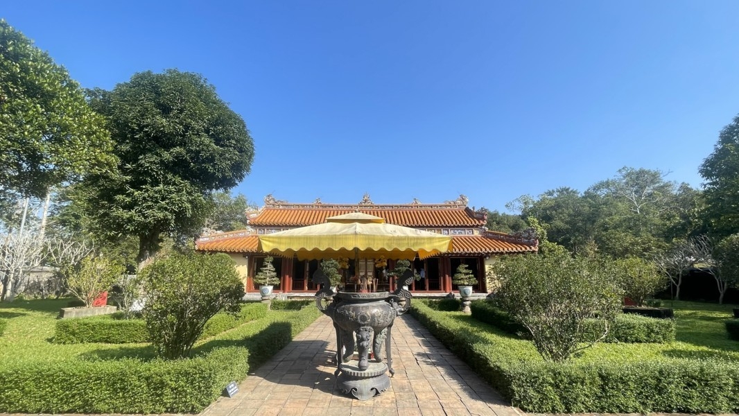 Tour Đà Nẵng – Huế: Hoàng thành Huế – Dấu xưa còn vương mái ngói, câu chuyện thì thầm trong từng viên gạch